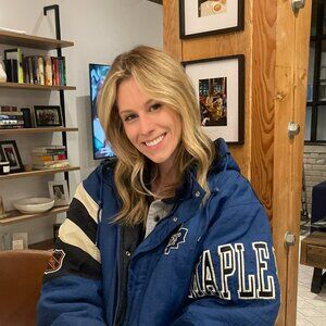 Meet your Posher, Jennie